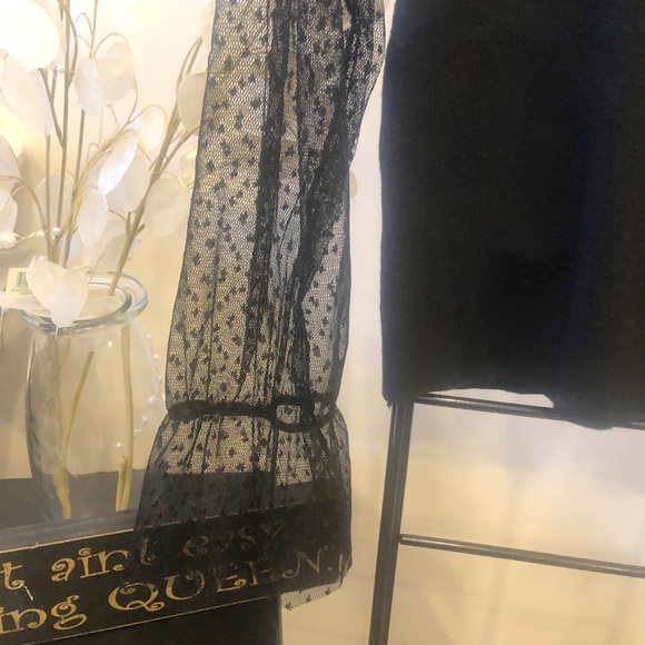 Vivid Mesh Long Sleeve Black Sweater - Picture 9 of 11